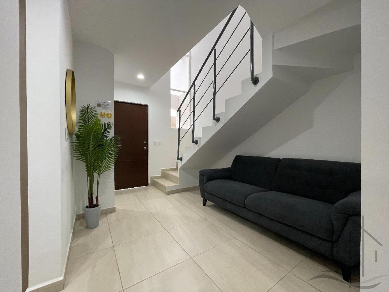 New-promo-family-pool-gated-sleeps 10-near Holiday home