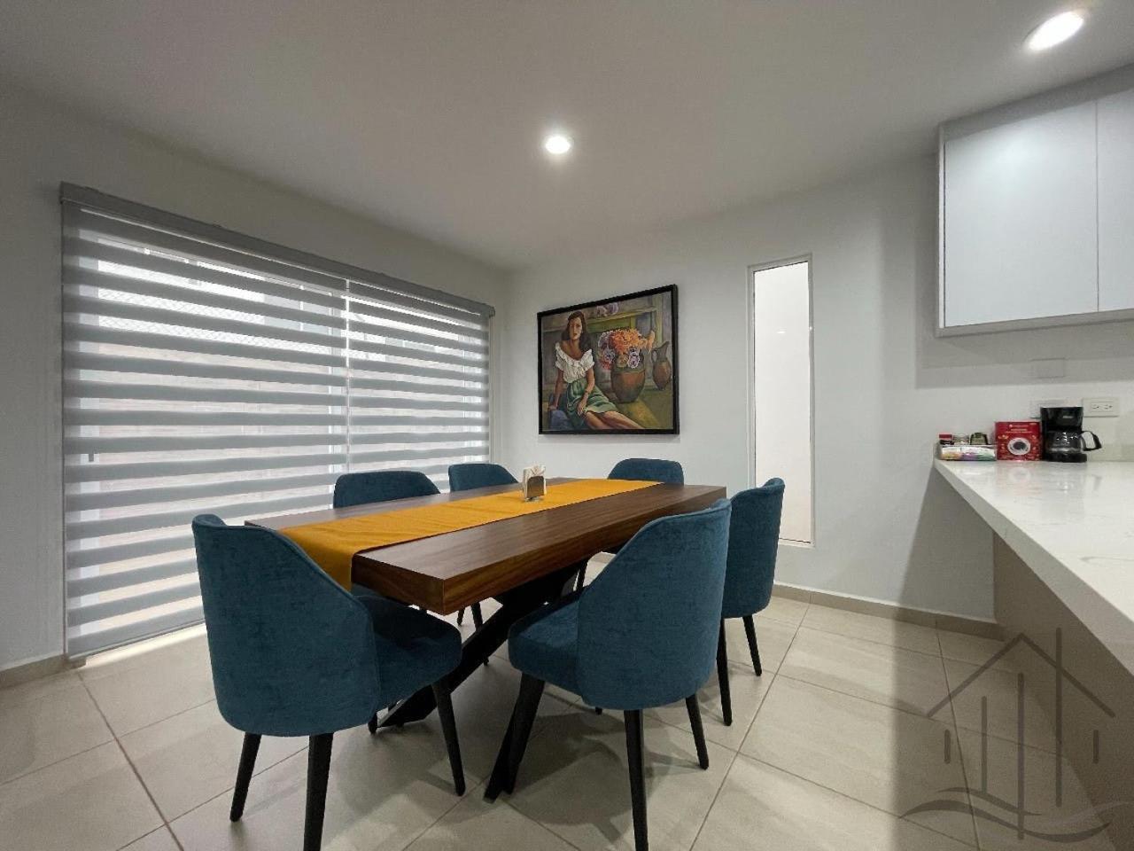 New-promo-family-pool-gated-sleeps 10-near *